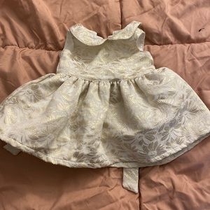 Very adorable newborn baby dress😍